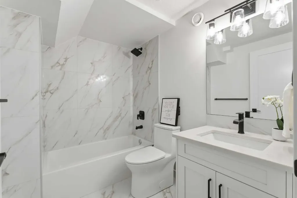 4904 Valiant Drive NW Calgary AB T3A 1X2