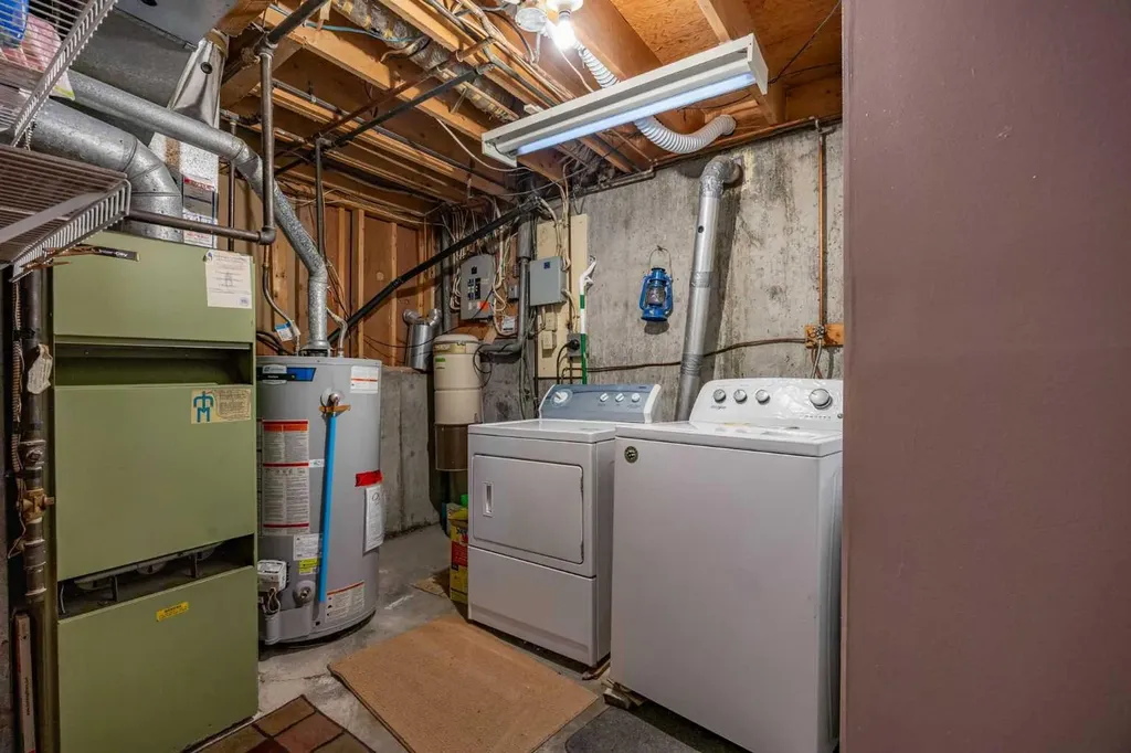 452 Manora Way NE Calgary AB T2A 4R4