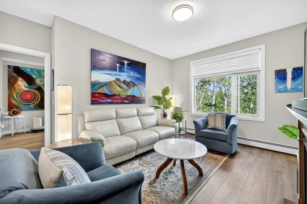 35 Aspenmont Heights SW Calgary AB T3H 0E5