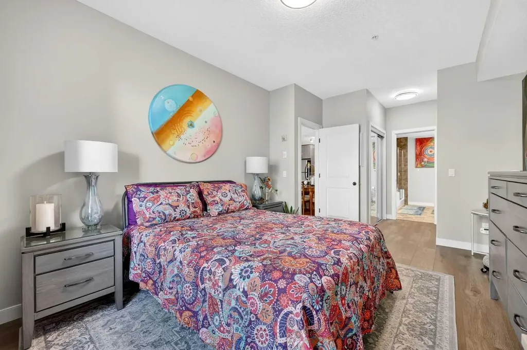 35 Aspenmont Heights SW Calgary AB T3H 0E5