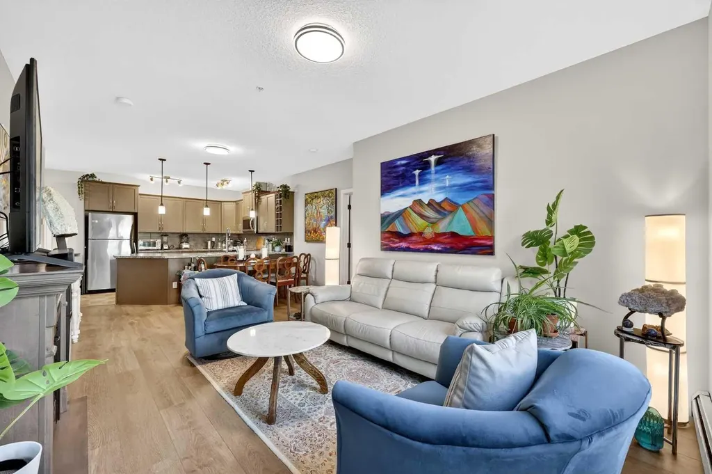 35 Aspenmont Heights SW Calgary AB T3H 0E5