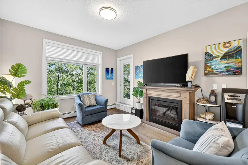 35 Aspenmont Heights SW Calgary AB T3H 0E5