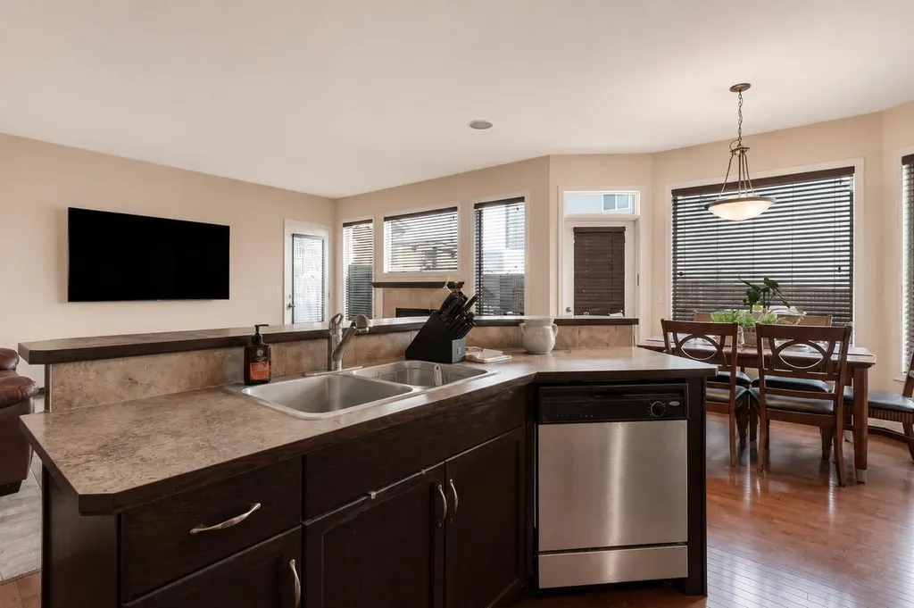 265 Brightonwoods Gardens SE Calgary AB T2Z0T4