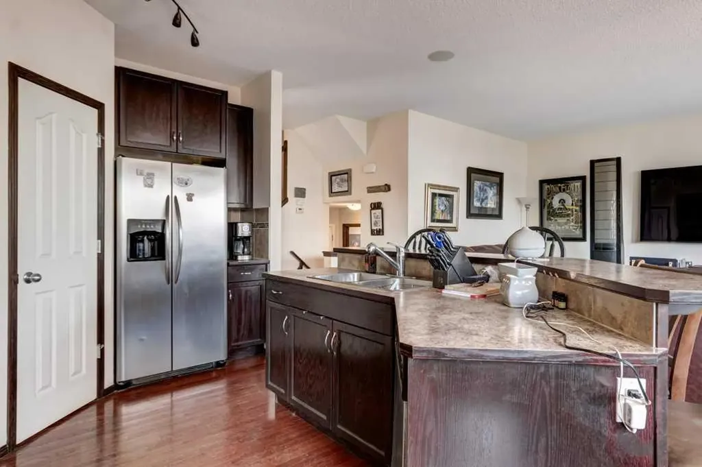 265 Brightonwoods Gardens SE Calgary AB T2Z0T4