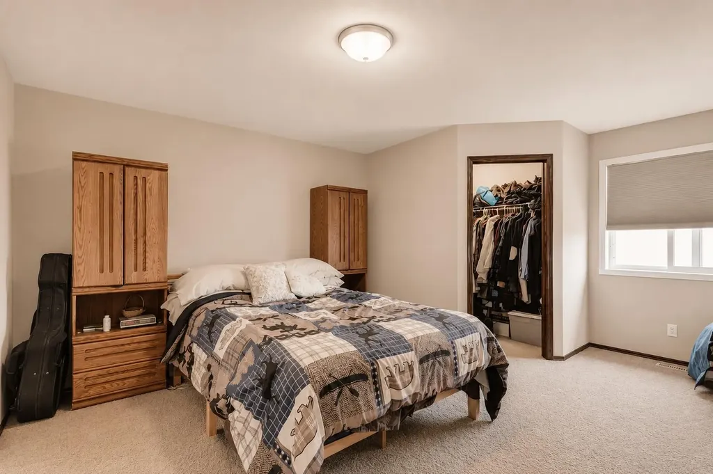 265 Brightonwoods Gardens SE Calgary AB T2Z0T4