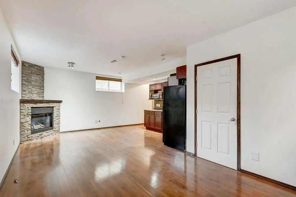 265 Brightonwoods Gardens SE Calgary AB T2Z0T4