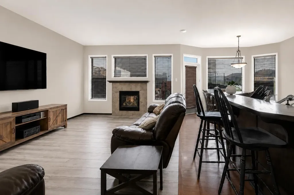 265 Brightonwoods Gardens SE Calgary AB T2Z0T4