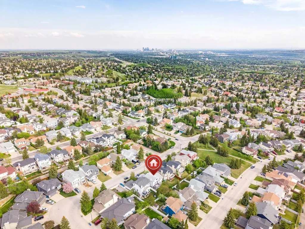 145 Hawkdale Circle NW Calgary AB T3G 2W9
