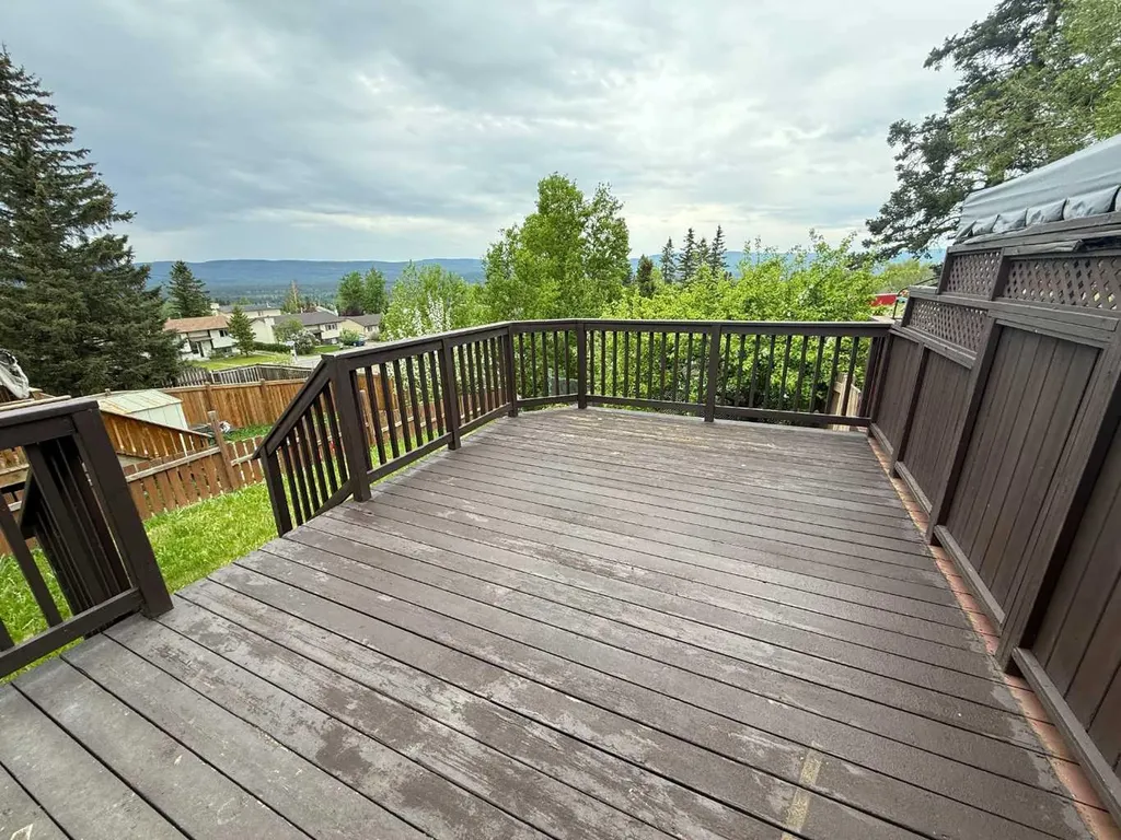 150 Sutherland Avenue Hinton AB T7V1L8