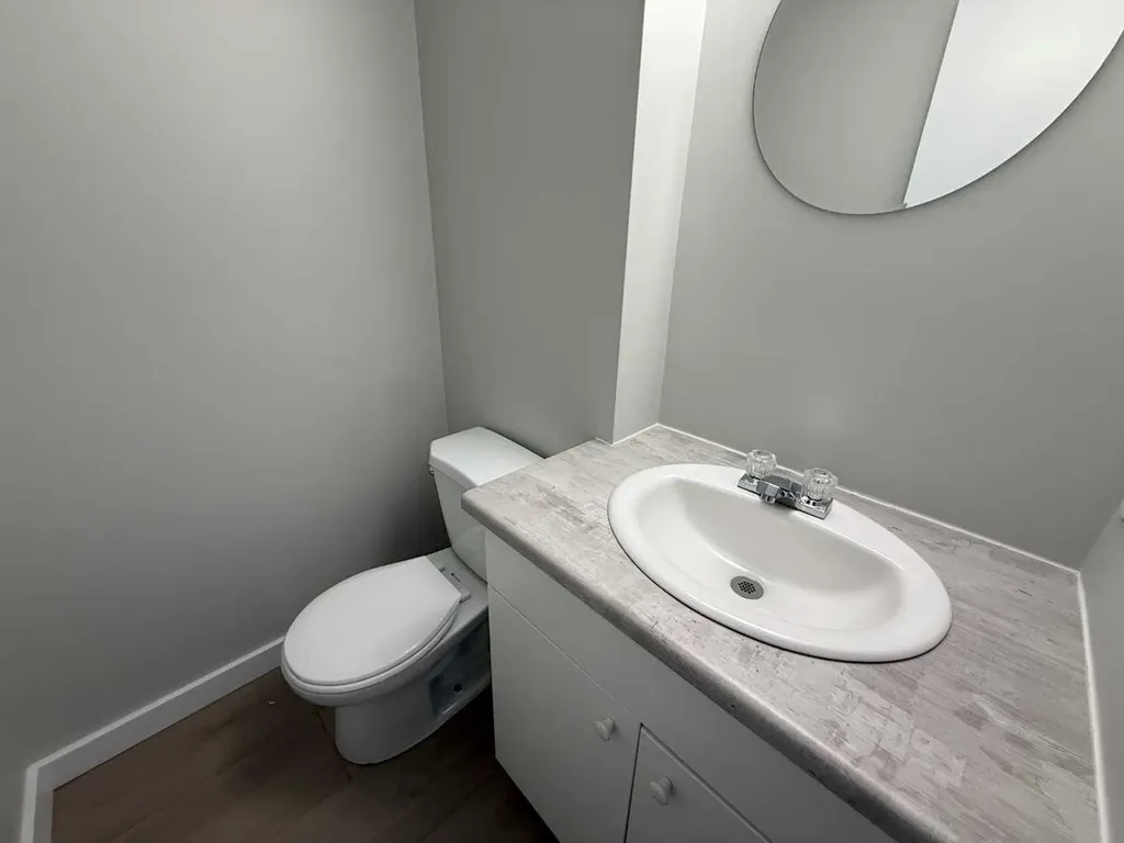150 Sutherland Avenue Hinton AB T7V1L8