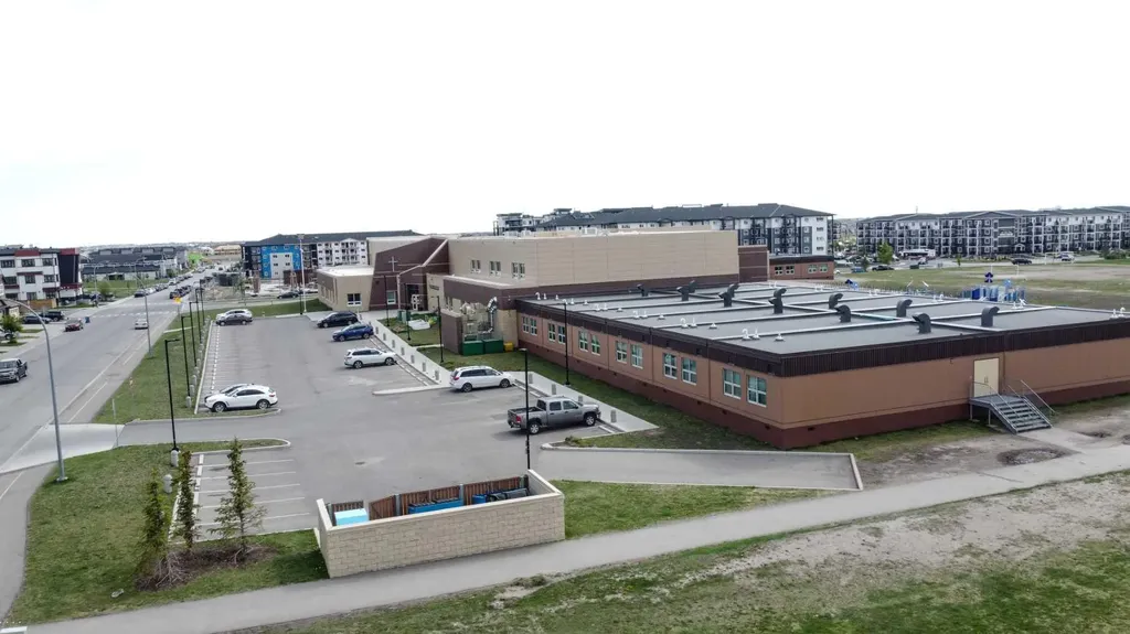 240 Skyview Ranch Road NE Calgary AB T3N 0P4