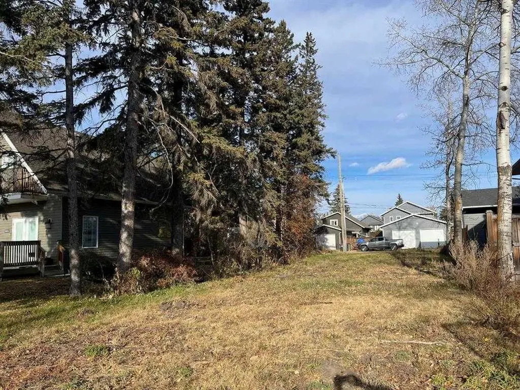 5027 35 Street Sylvan Lake AB T4S 1B3