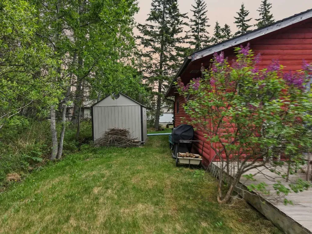 41513 Highway 771 Rural Lacombe County AB T0C 0J0
