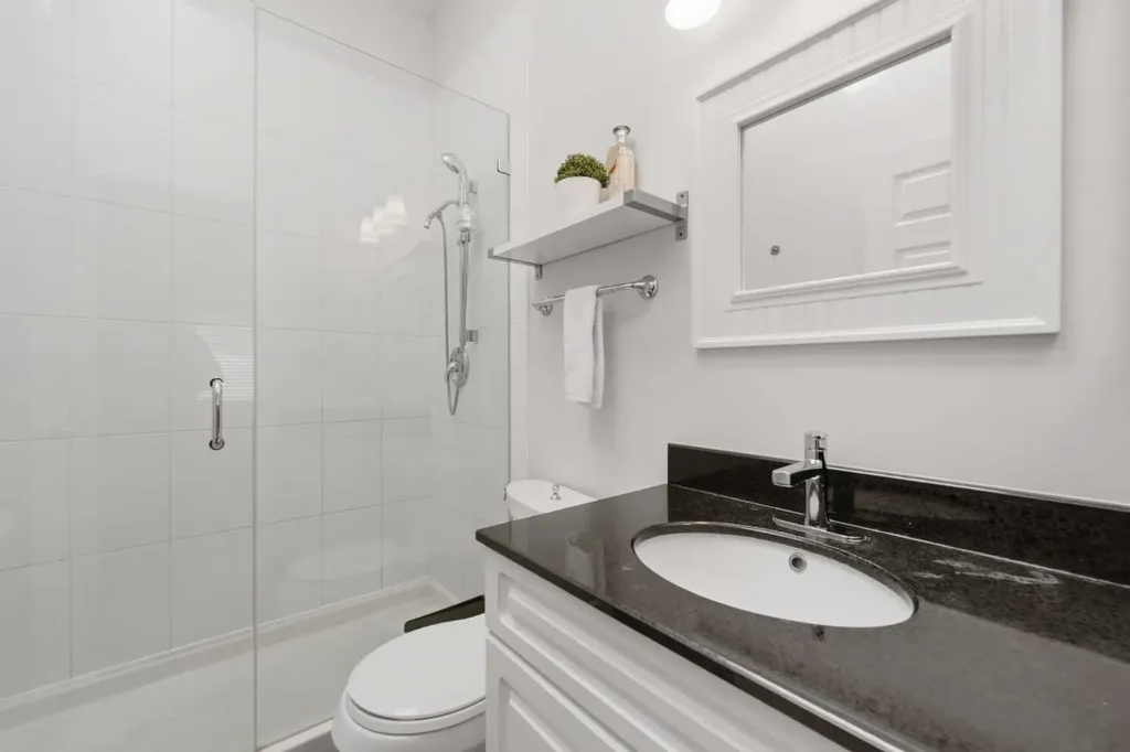 84 Coach Gate Way SW Calgary AB T3H 1Z7