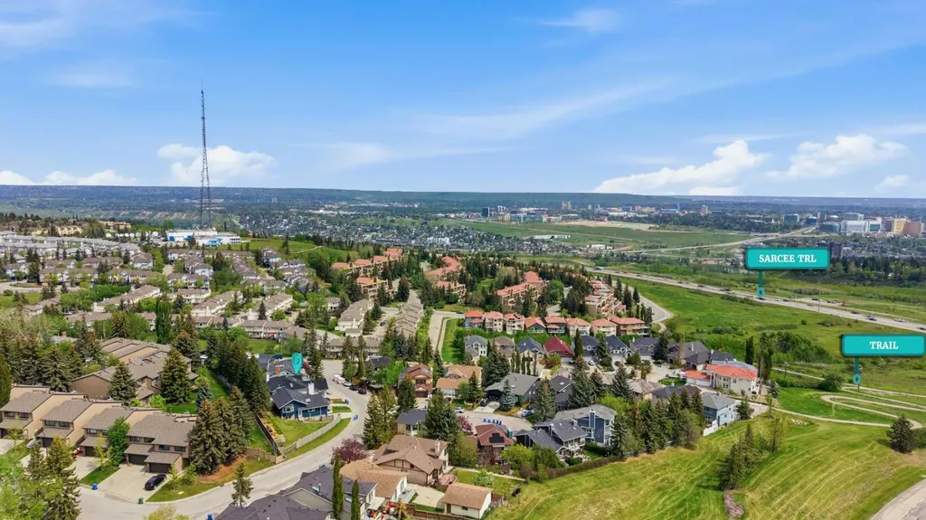 84 Coach Gate Way SW Calgary AB T3H 1Z7