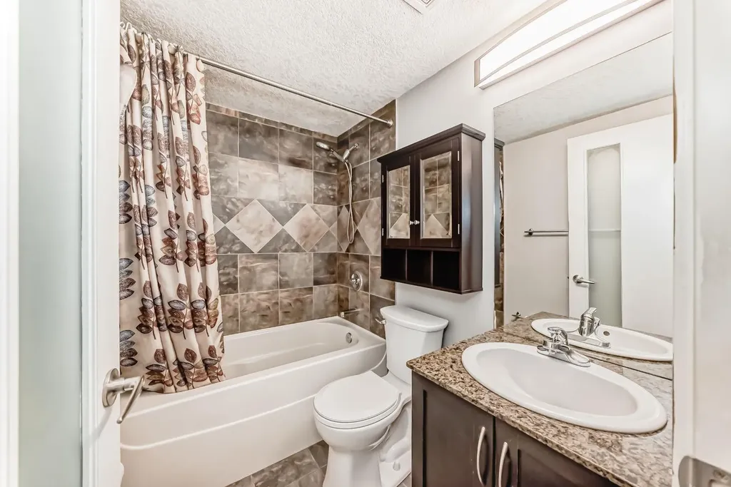 2902 17 Avenue SW Calgary AB T3E 0A9