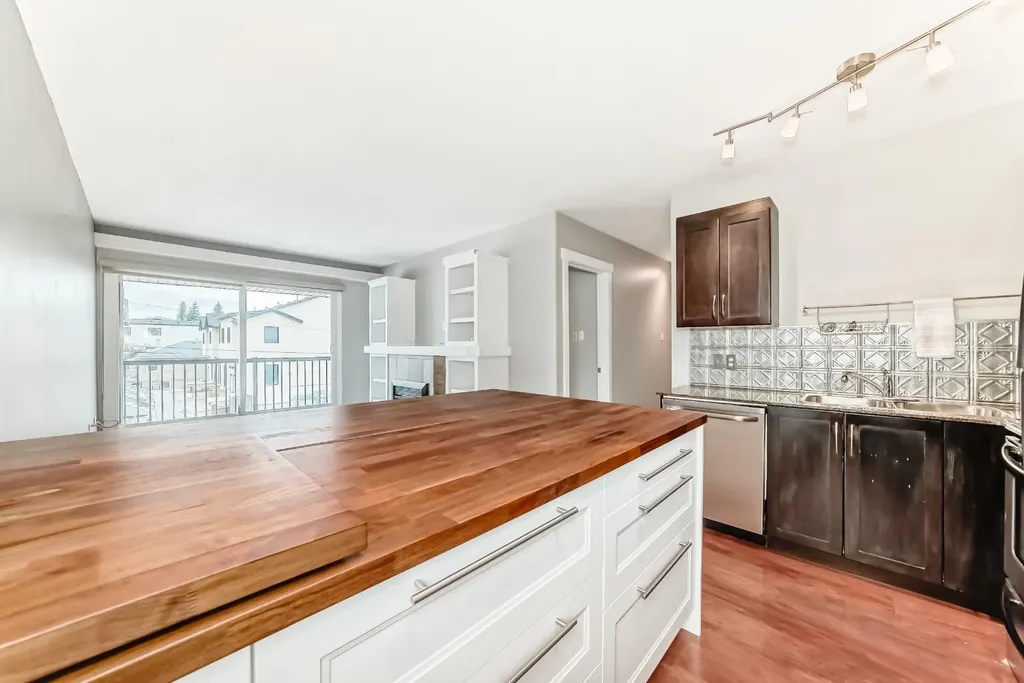 2902 17 Avenue SW Calgary AB T3E 0A9