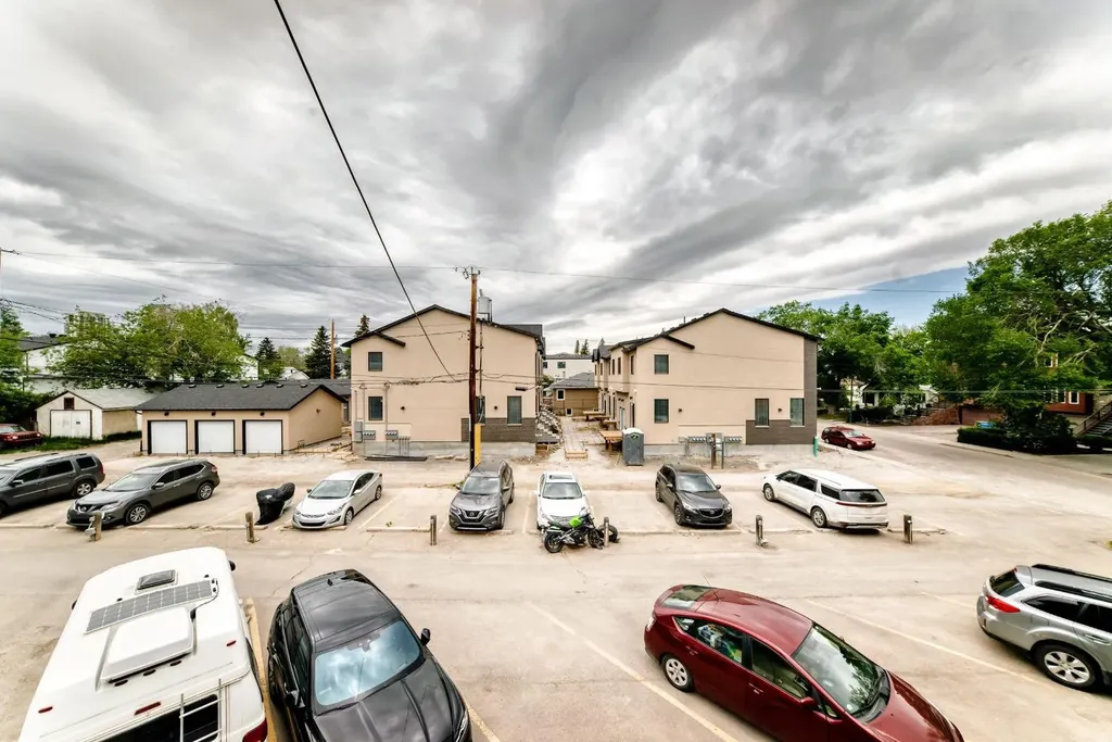 2902 17 Avenue SW Calgary AB T3E 0A9