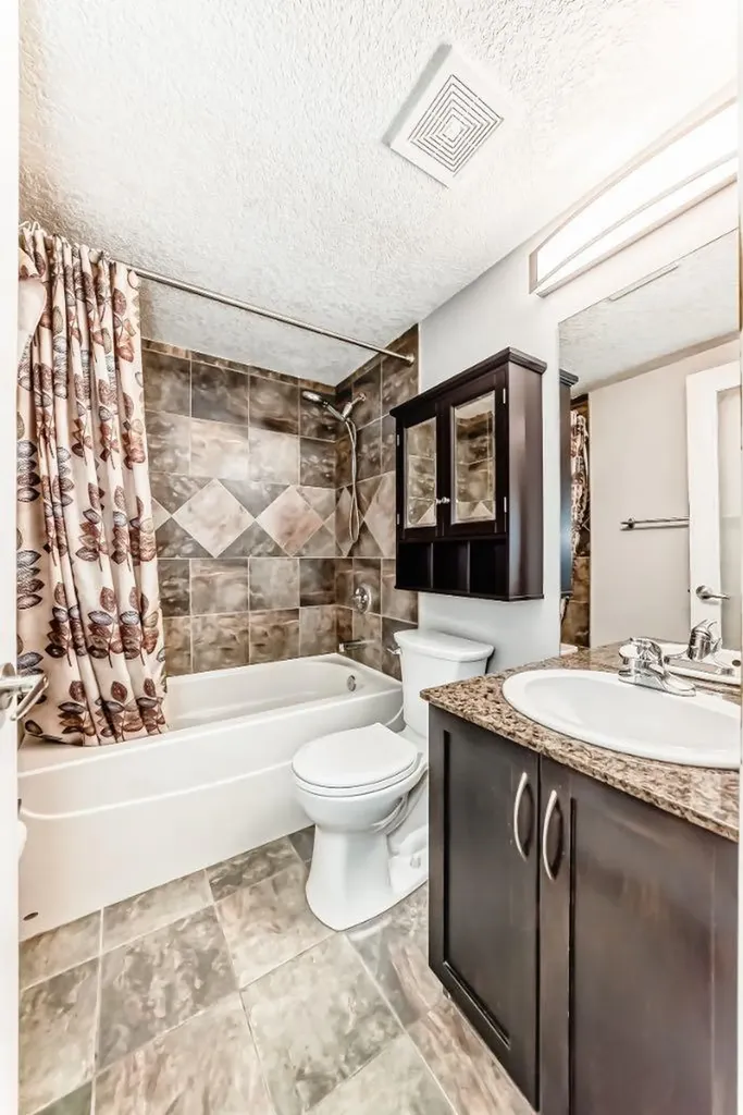 2902 17 Avenue SW Calgary AB T3E 0A9