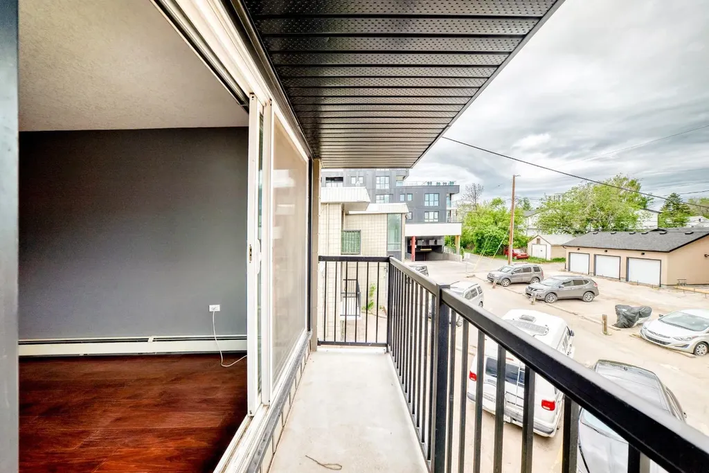 2902 17 Avenue SW Calgary AB T3E 0A9