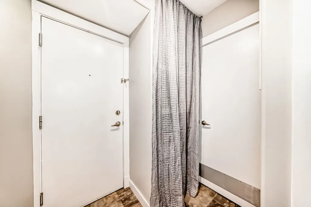 2902 17 Avenue SW Calgary AB T3E 0A9