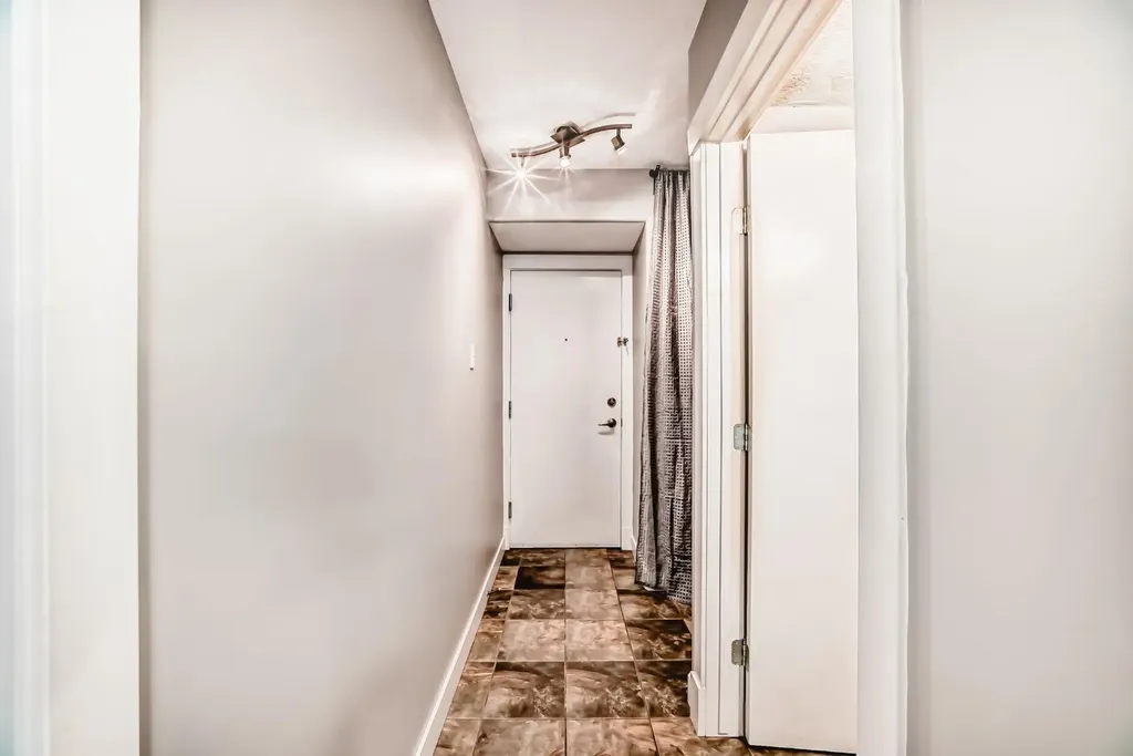 2902 17 Avenue SW Calgary AB T3E 0A9