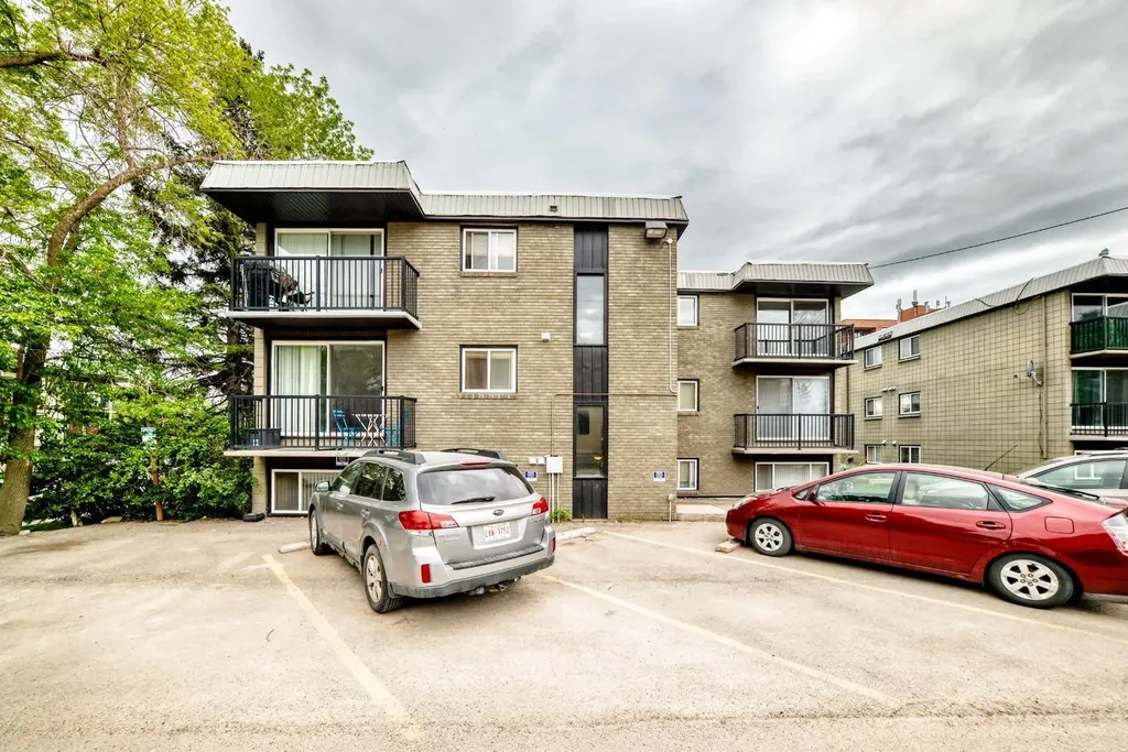 2902 17 Avenue SW Calgary AB T3E 0A9