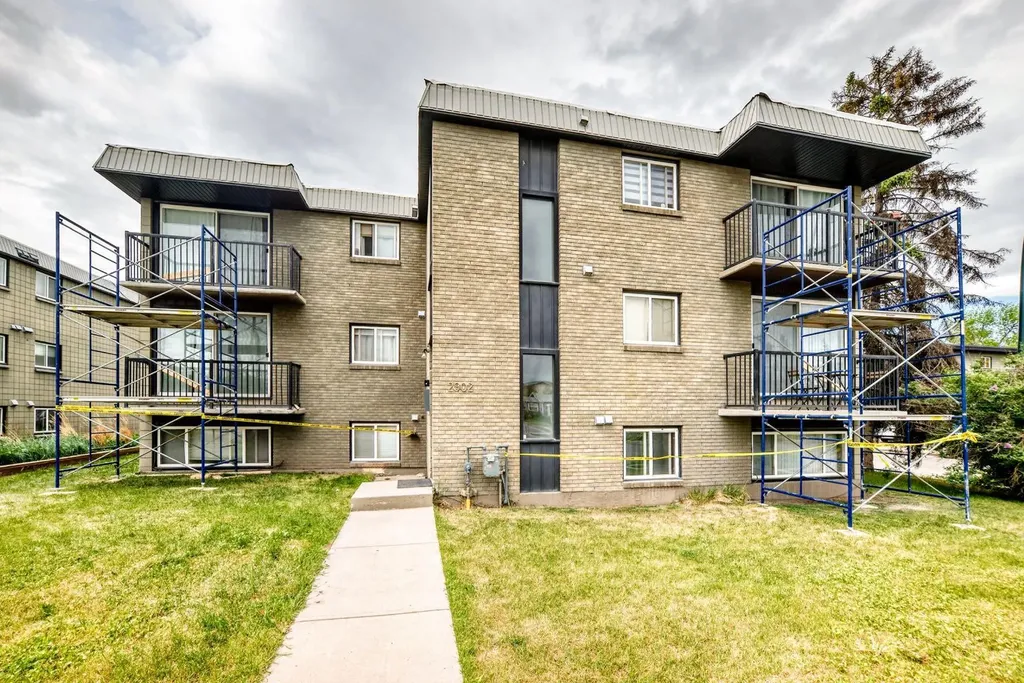2902 17 Avenue SW Calgary AB T3E 0A9