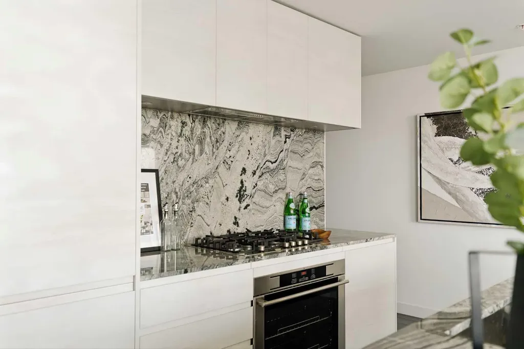 310 12 Avenue SW Calgary AB T2R 1B5