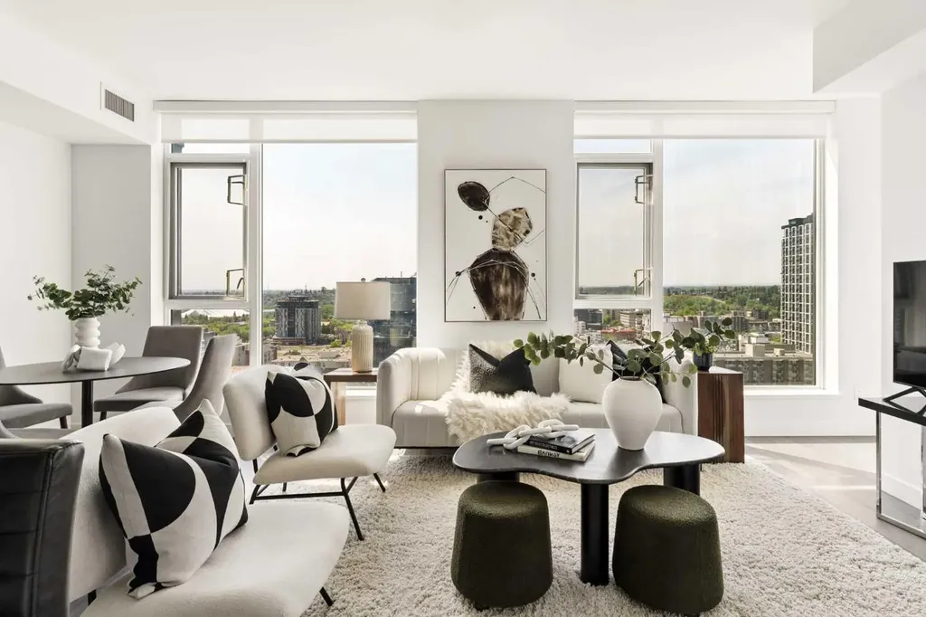 310 12 Avenue SW Calgary AB T2R 1B5