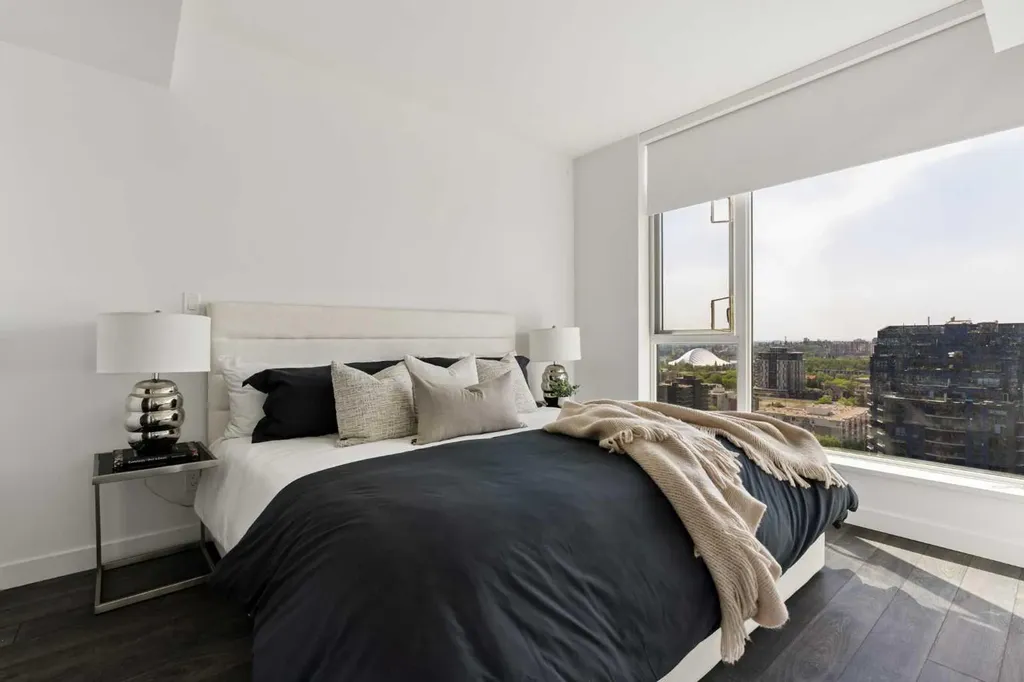 310 12 Avenue SW Calgary AB T2R 1B5