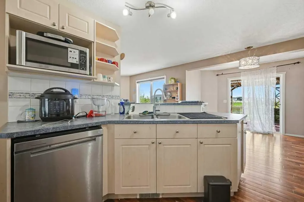 86 Saddlecrest Close NE Calgary AB T3J5B6