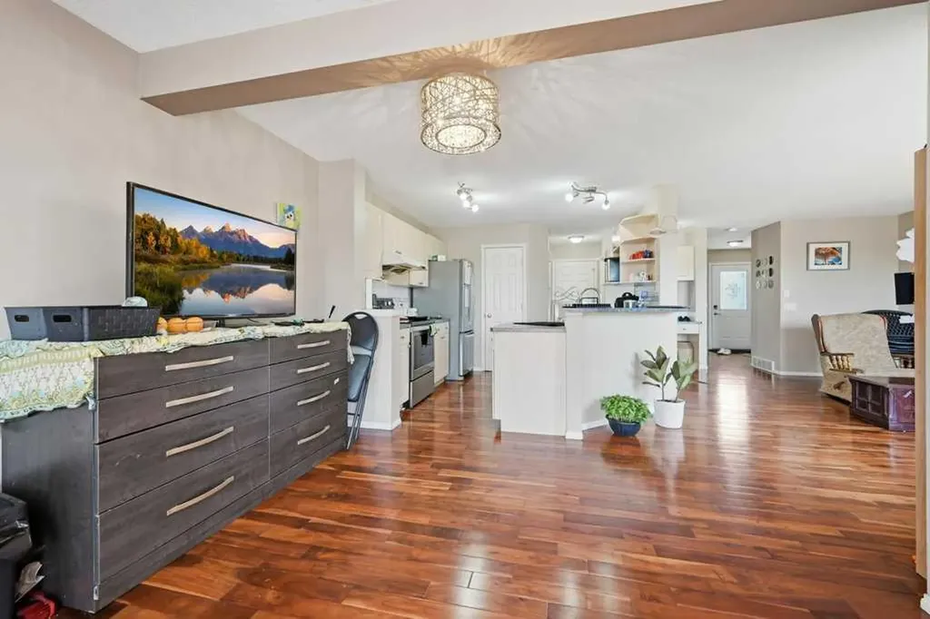 86 Saddlecrest Close NE Calgary AB T3J5B6