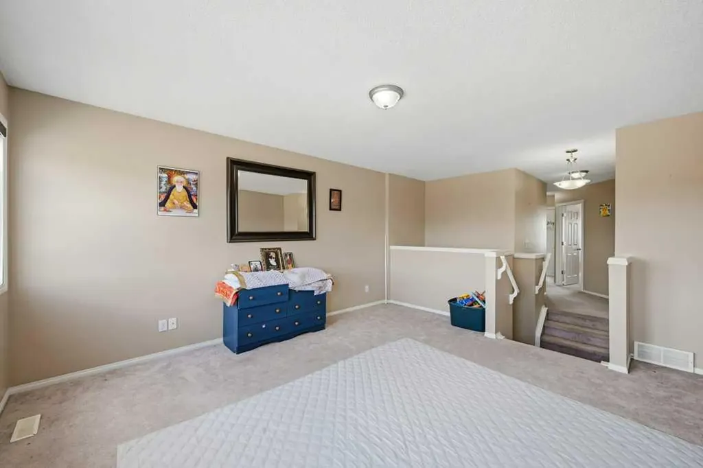 86 Saddlecrest Close NE Calgary AB T3J5B6