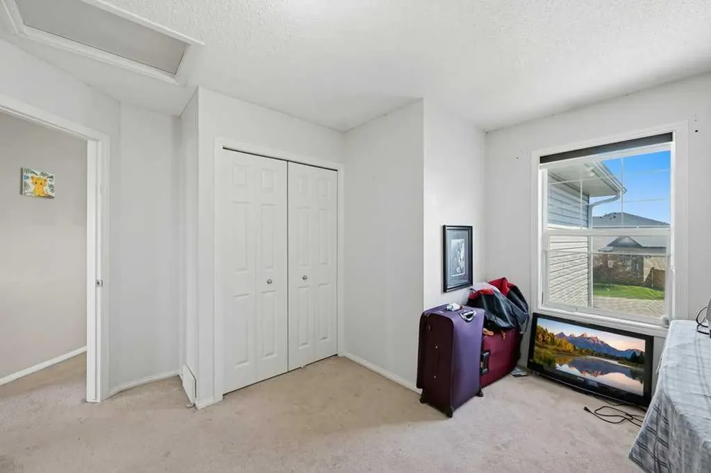 86 Saddlecrest Close NE Calgary AB T3J5B6