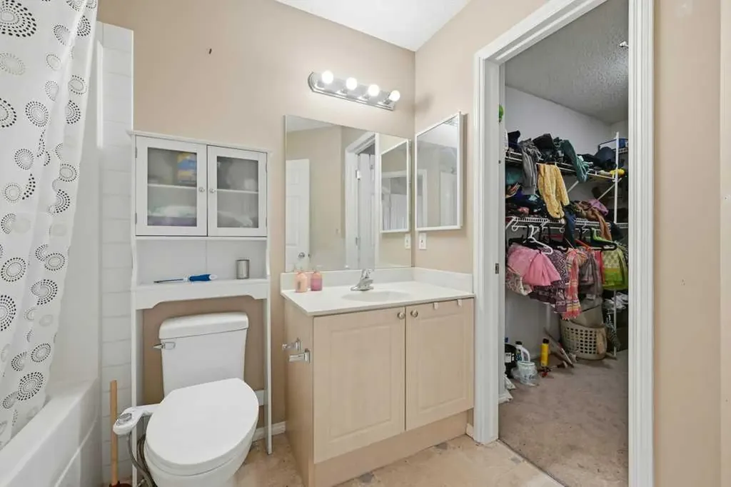 86 Saddlecrest Close NE Calgary AB T3J5B6