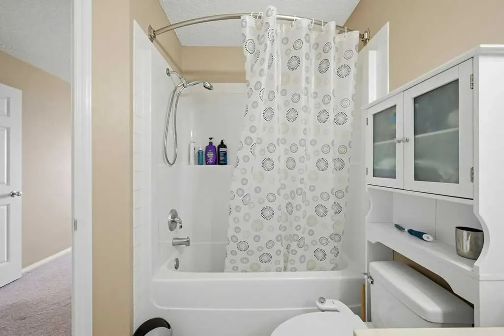 86 Saddlecrest Close NE Calgary AB T3J5B6