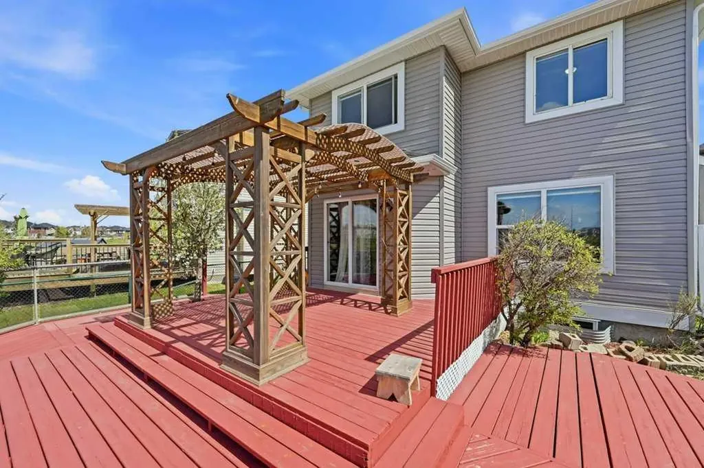 86 Saddlecrest Close NE Calgary AB T3J5B6