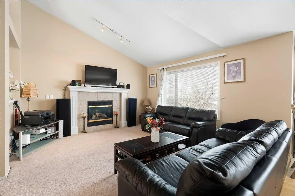 141 Arbour Stone Close NW Calgary AB T3G4T2
