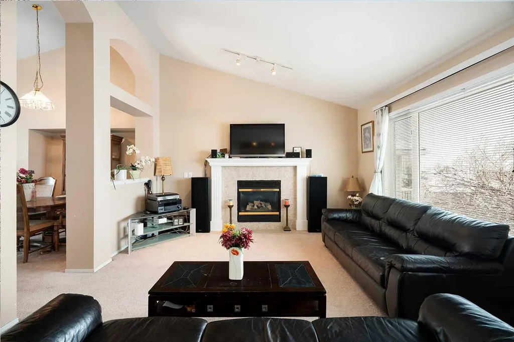 141 Arbour Stone Close NW Calgary AB T3G4T2