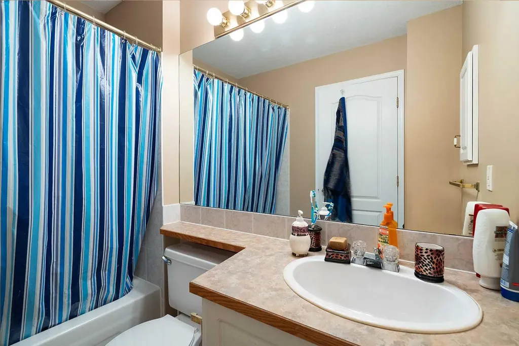 141 Arbour Stone Close NW Calgary AB T3G4T2