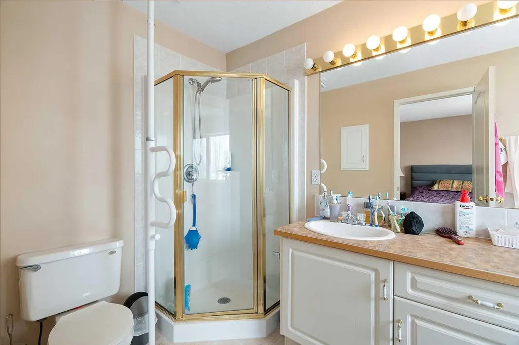 141 Arbour Stone Close NW Calgary AB T3G4T2