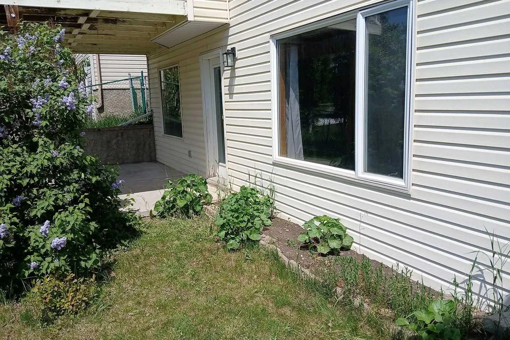 141 Arbour Stone Close NW Calgary AB T3G4T2