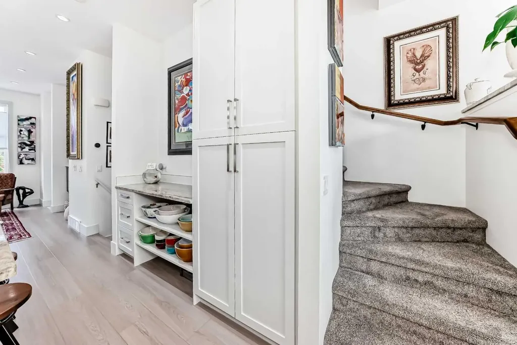 1048 Regal Crescent NE Calgary AB T2E5H1