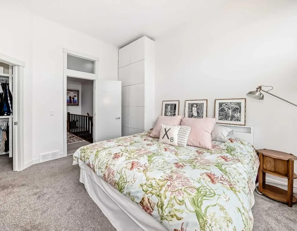 1048 Regal Crescent NE Calgary AB T2E5H1