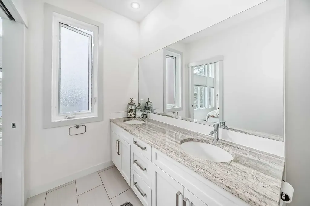 1048 Regal Crescent NE Calgary AB T2E5H1