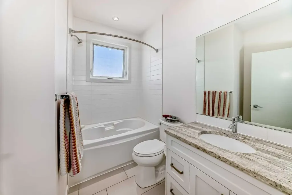 1048 Regal Crescent NE Calgary AB T2E5H1