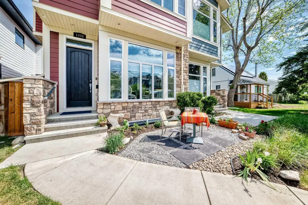1048 Regal Crescent NE Calgary AB T2E5H1