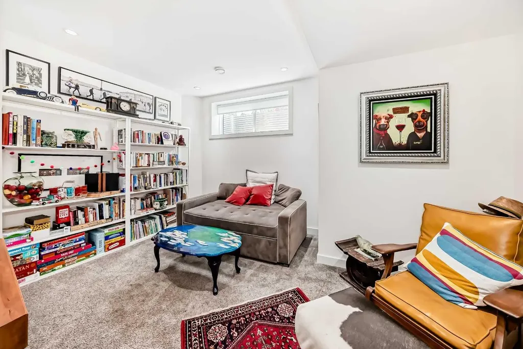 1048 Regal Crescent NE Calgary AB T2E5H1