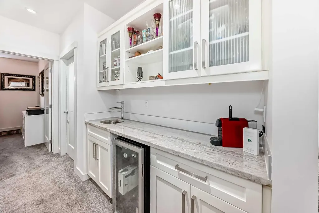 1048 Regal Crescent NE Calgary AB T2E5H1
